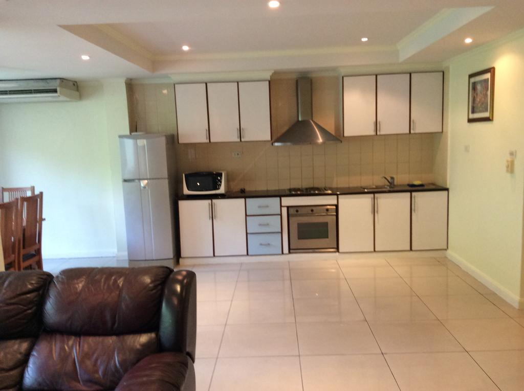 Argyle Apartments Pattaya Luaran gambar