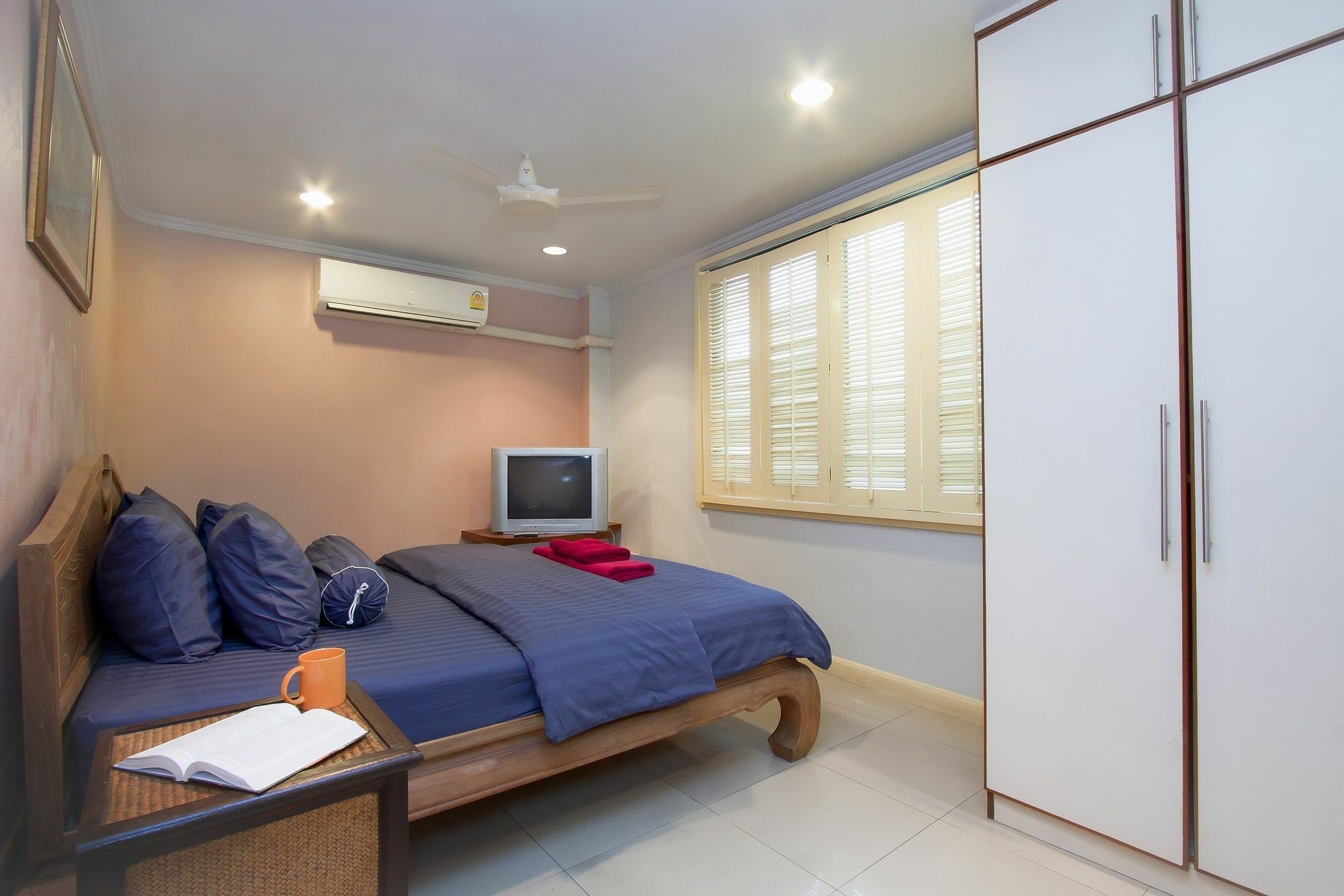 Argyle Apartments Pattaya Luaran gambar