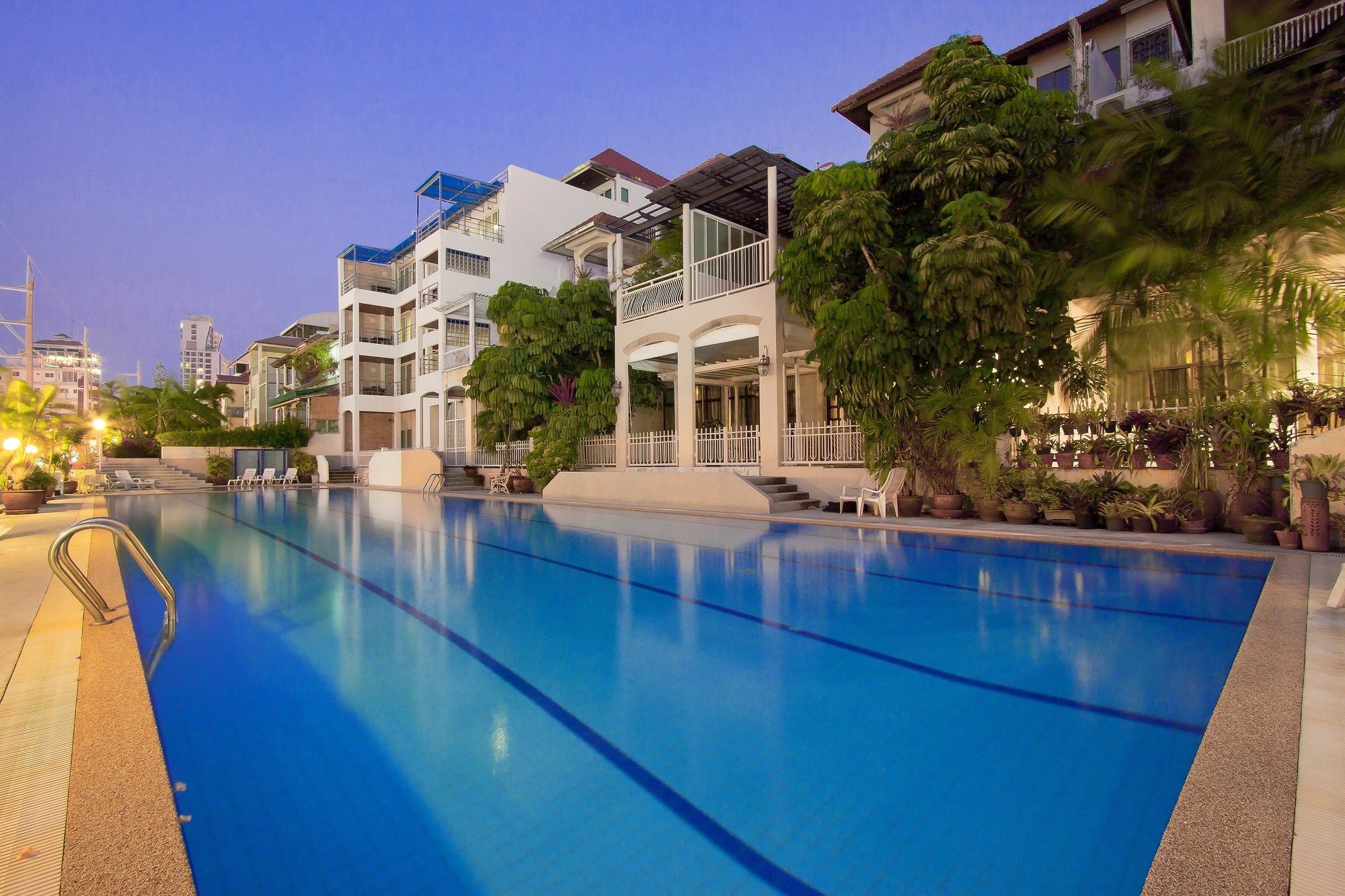 Argyle Apartments Pattaya Luaran gambar