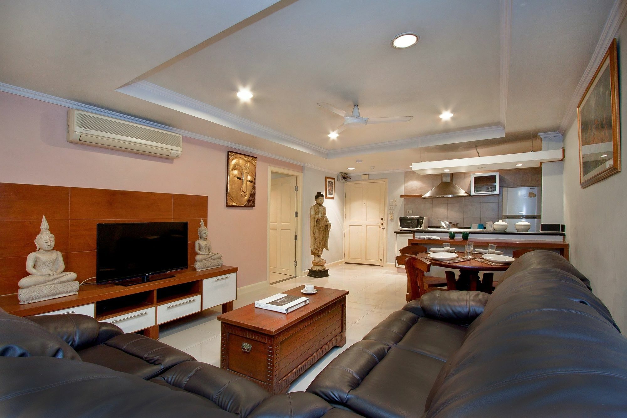 Argyle Apartments Pattaya Luaran gambar